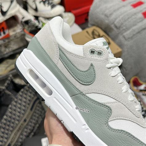 nike air 1 groen|Nike mica green.